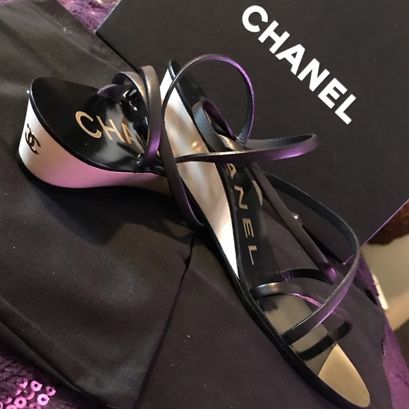 Chanel Strap Sandal - Picture 3 of 6